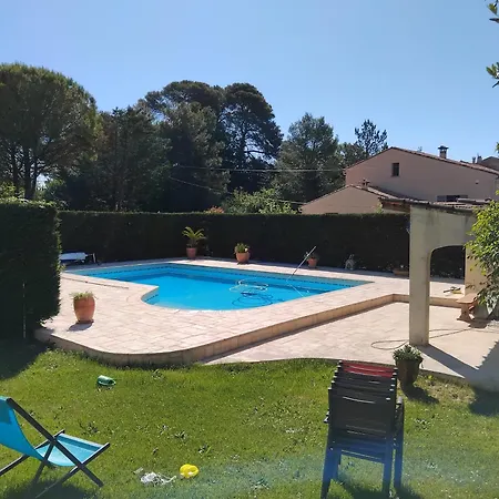 Maison Neuve 50m2 Toute Equipee Avec Grand Jardin Et Grande Piscine 別荘 Saint-Christol-lès-Alès