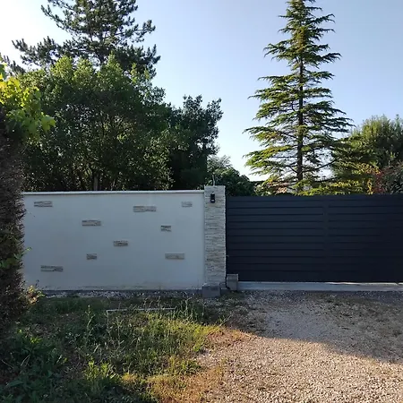 Ferienhaus Maison Neuve 50m2 Toute Equipee Avec Grand Jardin Et Grande Piscine *